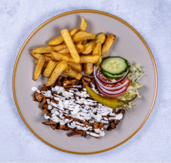 Kyckling Gyrostallrik med Pommes