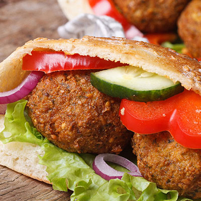 Tallrik Falafel med pommes