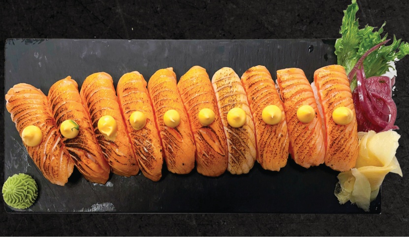 A4 GRILLAD LAX NIGIRI - 10 BITAR