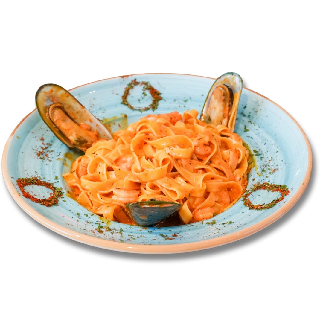 FETTUCHINI AL FRUTTI DI MARE