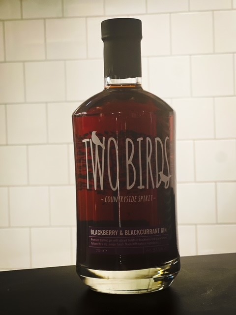 Two Birds Gin 135:-