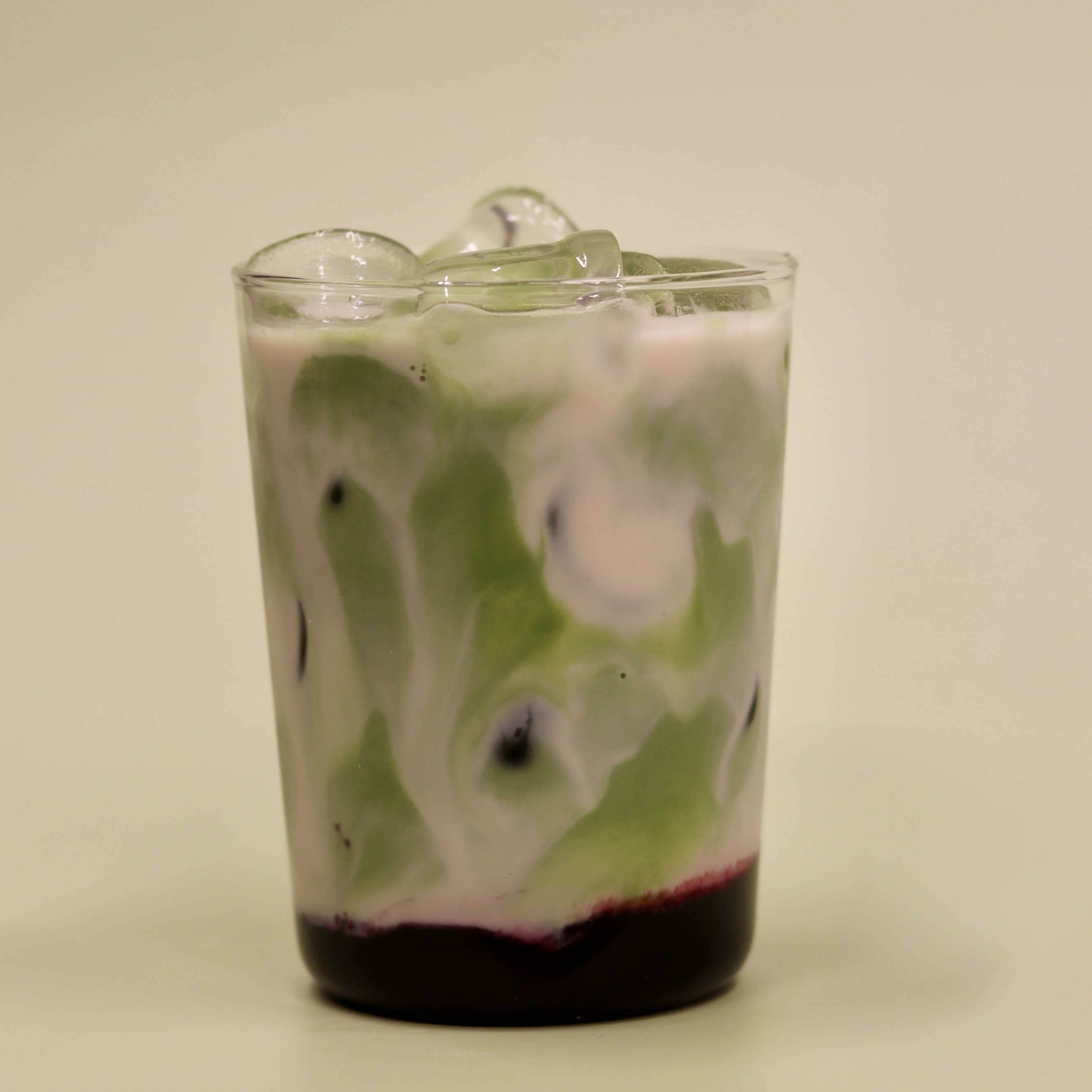 Ismatcha latte blåbär